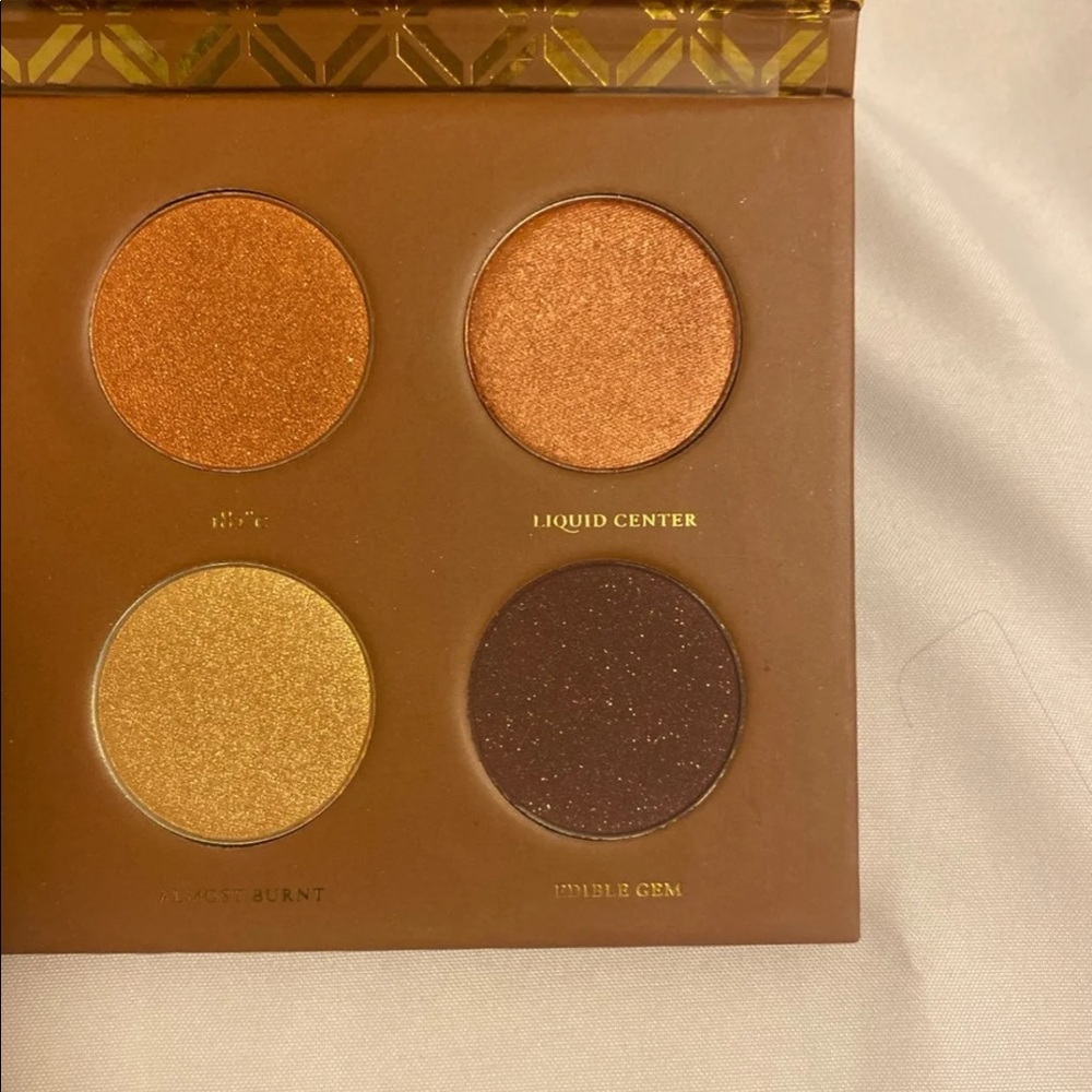 Eyeshadow palette